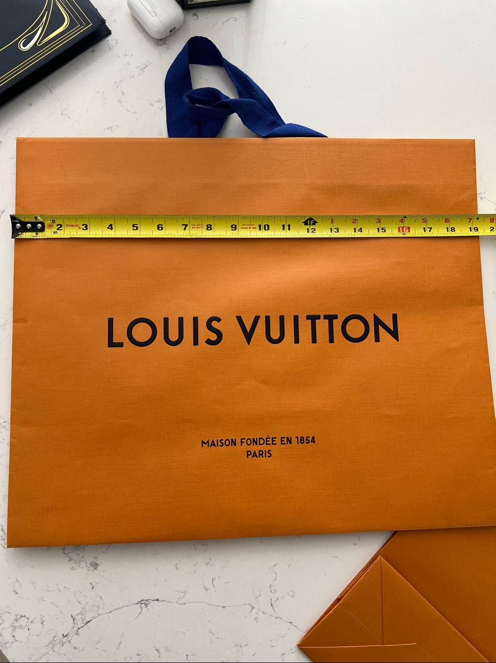 Louis Vuitton Shopping Bags - Picture 16 of 16